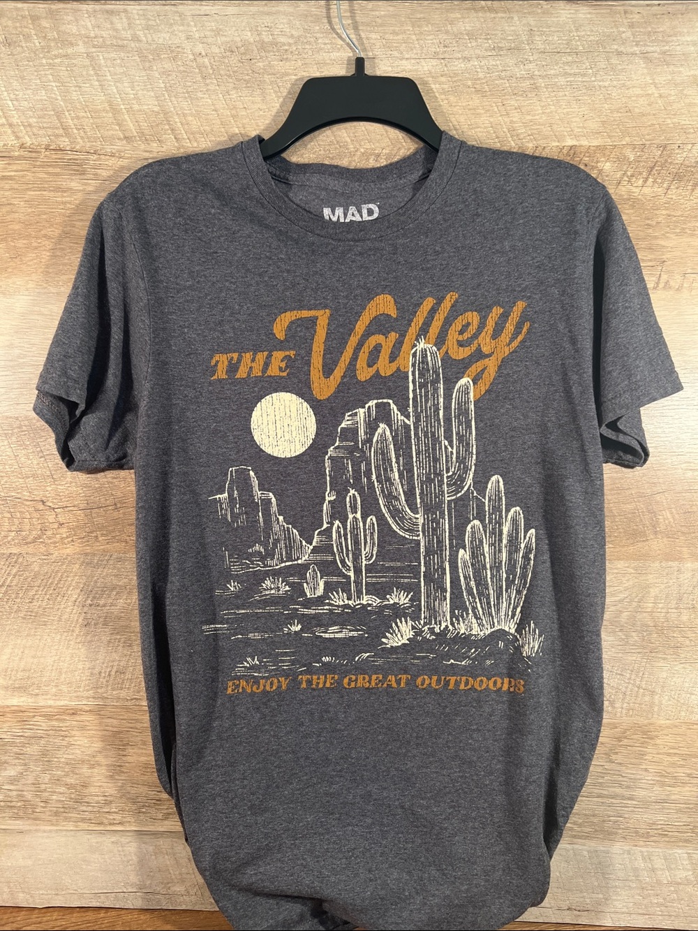Mad Engine “The Valley” Charcoal Heather Graphic Tee Retro Desert Cactus